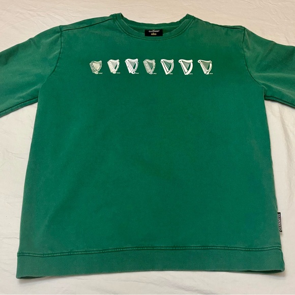 Celebrate St. Patrick’s Day! Guinness Sweatshirt with “Evolution of the Harp”. - Picture 6 of 10